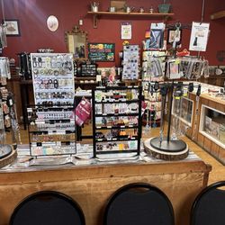 The Hungry Fox Restaurant & Country Store - Shopping