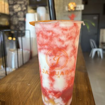 January Boba & Cake - Strawberry yogurt blended - Coffee & Tea Near Me - Monterey Park, California January Boba & Cake - Strawberry yogurt blended - Coffee & Tea Near Me - Monterey Park, California