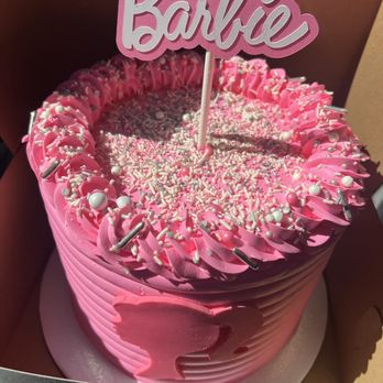Ferny's Bakery - Barbie cake - Custom Cakes Near Me