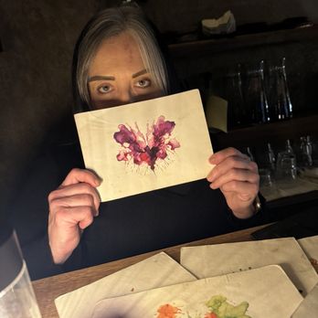 AnonymouS Shrink's Office - This is the card that stood out to me as soon as they laid the cards on the table . - Cocktail Bars Near Me - Prague, Puerto Rico