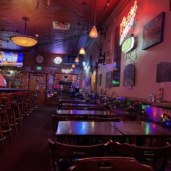 Morrison Holiday Bar - Inside - American Near Me - Morrison, Colorado