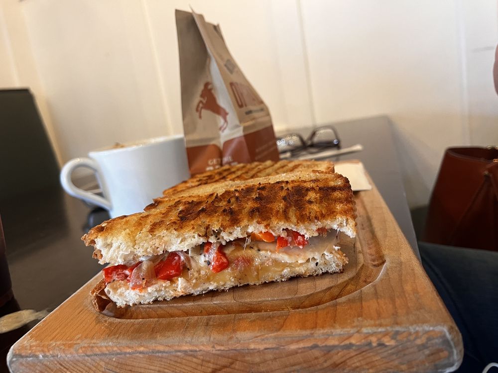 Russell’s Cafe & Bakery