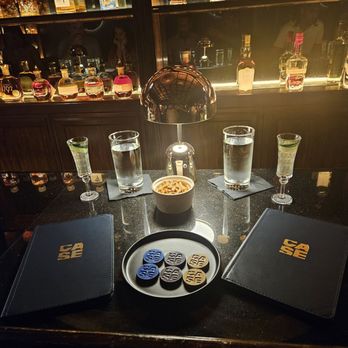 CASE Chocolates - Introduction chocolates, no liquid filling with Pallette Cleanser - Speakeasies Near Me - Houston, Texas
