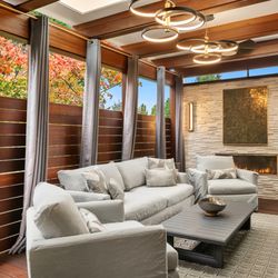 Z's County Construction - Batu decking outdoor area