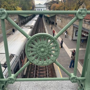 Stadtpark - View of nice metal art along bridge over the train station. - Parks Near Me - Vienna, 9