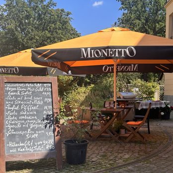 Cucciolo - Cucciolo - Cafe im Hof - Pizza Near Me - Berlin, BE