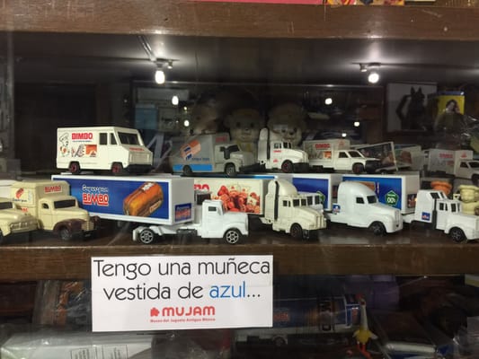 Museo del Juguete Antiguo México by null