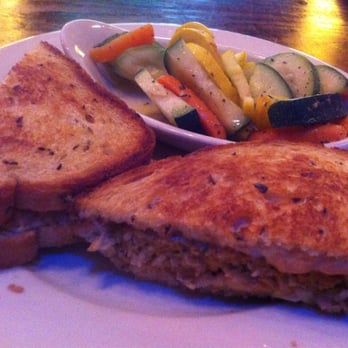 Hickory Tavern - Reuben Sando no carne, sub veggie burger with Veggies. Yum. - American Near Me - Pinehurst, North Carolina