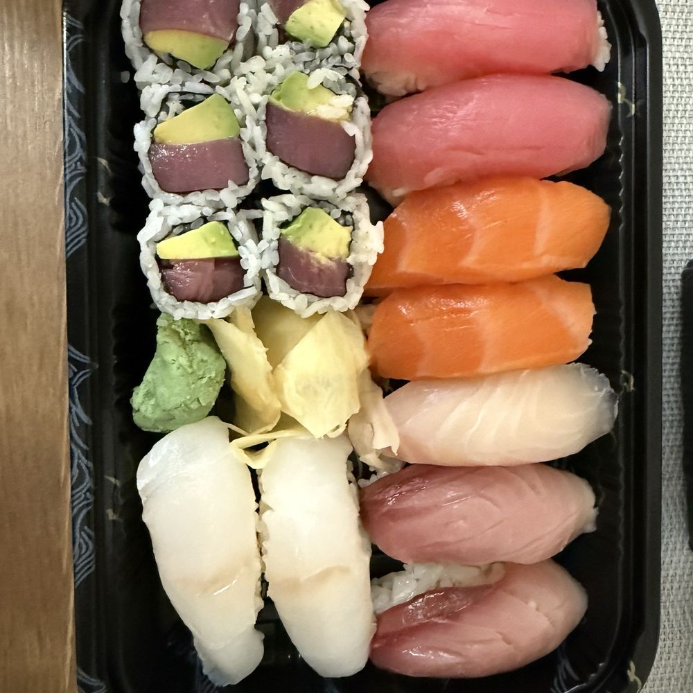 Sushi Deluxe Sushi Deluxe