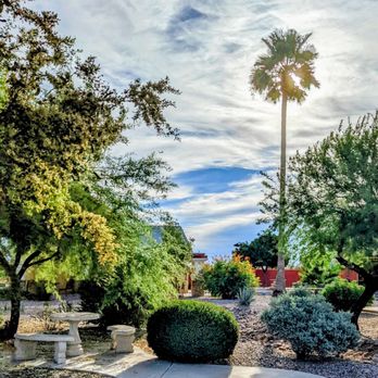 Desert Gardens RV Resort - Sitting - RV Parks Near Me - Florence, Arizona Desert Gardens RV Resort - Sitting - RV Parks Near Me - Florence, Arizona