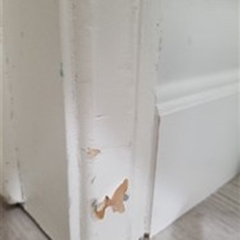 Ruff & Ready Moving - Damage to baseboard - Movers Near Me - Temecula, California Ruff & Ready Moving - Damage to baseboard - Movers Near Me - Temecula, California