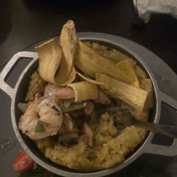 Mofongo's - Mofongo de camarones y pulpo con ajillo - Puerto Rican Near Me - Carolina, Puerto Rico