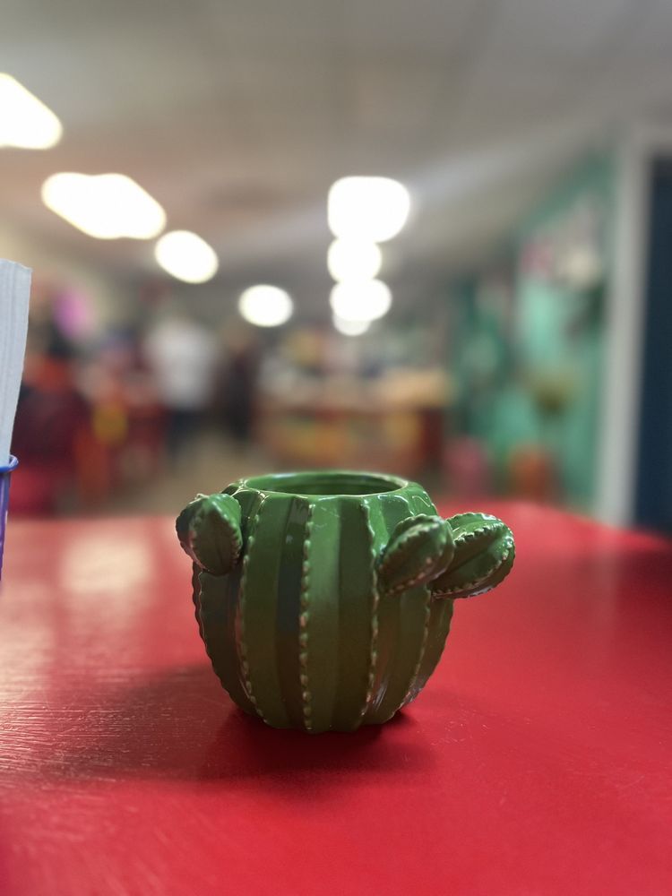 Frio Mexican Treats Logo