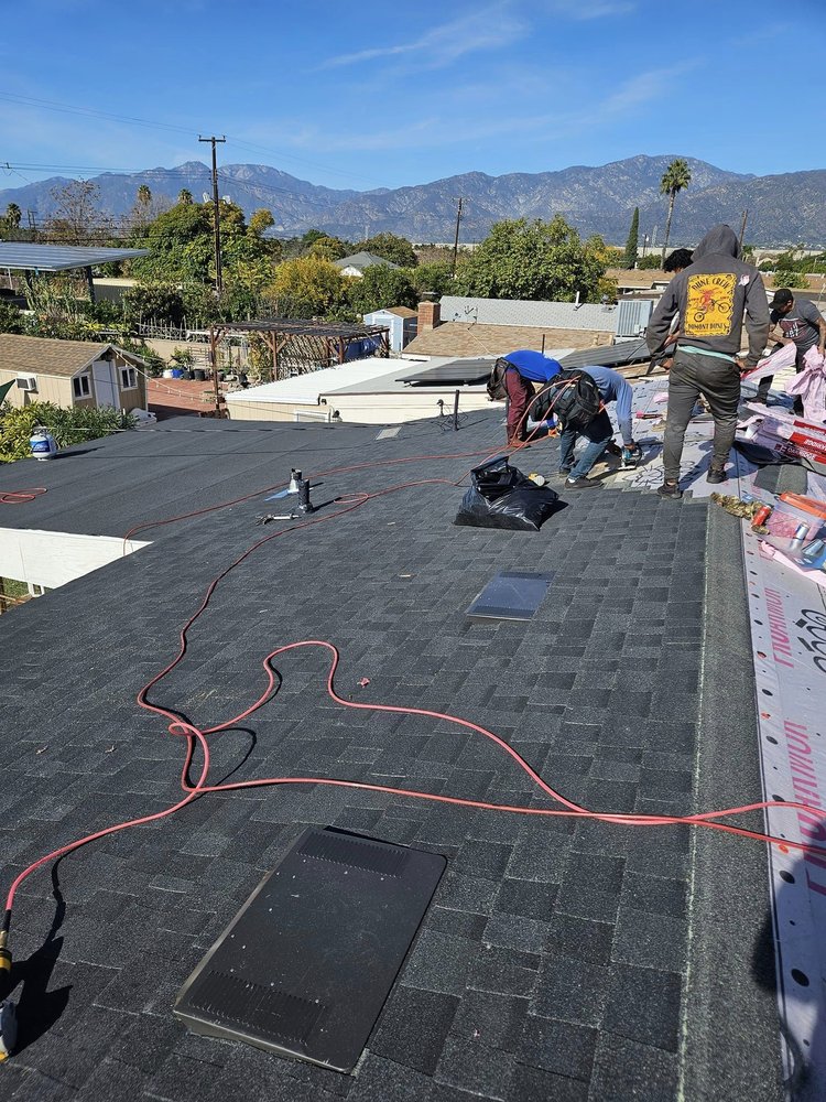 Slide of Jorges Roofing & Construction