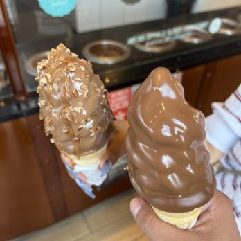 Chocolats Favoris - Chocolatiers & Shops Near Me - Guelph, Ontario Chocolats Favoris - Chocolatiers & Shops Near Me - Guelph, Ontario