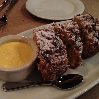 Chi Spacca - Olive oil rosemary cake dessert - Italian Near Me - Los Angeles, California Chi Spacca - Olive oil rosemary cake dessert - Italian Near Me - Los Angeles, California