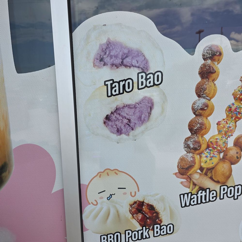 Boba Cucue - Signage on store window - Bubble Tea Near Me - Leander, Texas