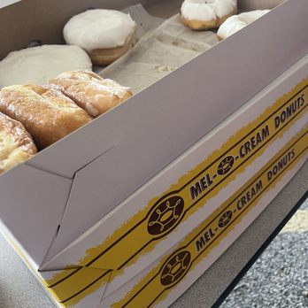 Mel-O-Cream Donuts - Bakeries Near Me - Springfield, Illinois Mel-O-Cream Donuts - Bakeries Near Me - Springfield, Illinois