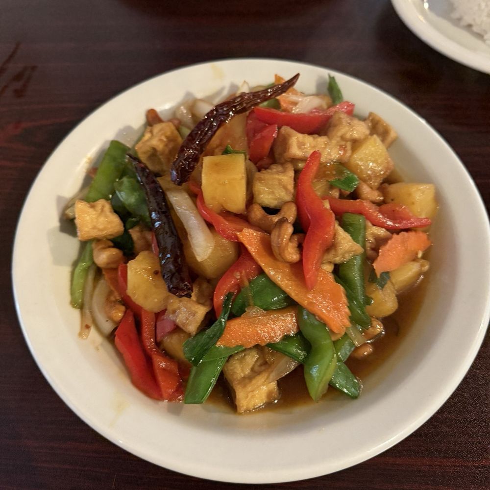 Flying Tiger Thai Restaurant - Cashew - Thai Near Me - Castle Hills, Texas Flying Tiger Thai Restaurant - Cashew - Thai Near Me - Castle Hills, Texas