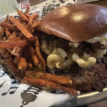S&B's Burger Joint - Burgers Near Me - Lawton, Oklahoma S&B's Burger Joint - Burgers Near Me - Lawton, Oklahoma