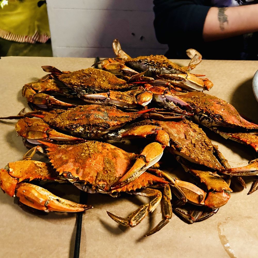 1/2 dozen XL crabs