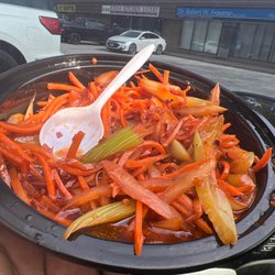 China Kitchen Eatery - The garlic chicken that had 7 pieces rest is veg not sure if they running out of chicken