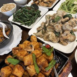 Crispy Oyster Mushroom, Green Beans, Vege Kidney Basil