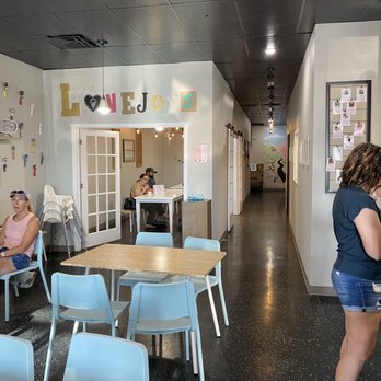 Lovejoy's Real Ice Cream - Seating - Desserts Near Me - Meridian, Idaho Lovejoy's Real Ice Cream - Seating - Desserts Near Me - Meridian, Idaho