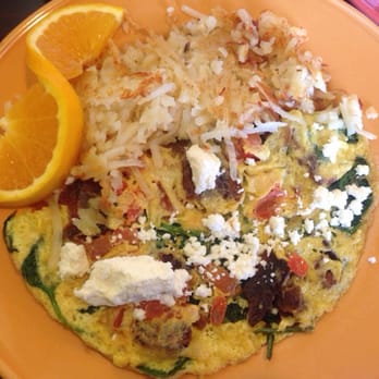 Blackbird Café - omelet with bacon, spinach, tomato, and feta. comes with hash browns and toast or fruit. yummz - Cafes Near Me - Long Beach, California Blackbird Café - omelet with bacon, spinach, tomato, and feta. comes with hash browns and toast or fruit. yummz - Cafes Near Me - Long Beach, California