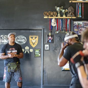Top Tiger Team Boxing - Boxing training - Trainers Near Me - Charlotte, North Carolina Top Tiger Team Boxing - Boxing training - Trainers Near Me - Charlotte, North Carolina