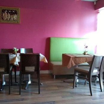 Little Elephant Thai Bistro - Inside the restaurant - Thai Near Me - Ottawa, Ontario