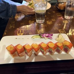 Spicy girl roll Spicy girl roll