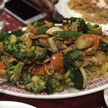 Mandarin Chinese Halal - Chicken pan fried noodles - Chinese Near Me - Springfield, Virginia Mandarin Chinese Halal - Chicken pan fried noodles - Chinese Near Me - Springfield, Virginia