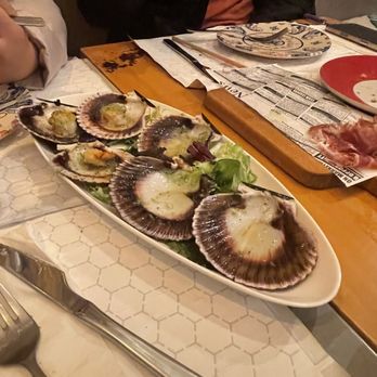 Le Petit Paris - Mediterranean Near Me - Barcelona, B Le Petit Paris - Mediterranean Near Me - Barcelona, B