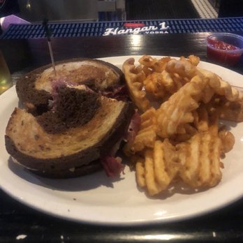Pints - Rueben sandwich - Sports Bars Near Me - Elmhurst, Illinois Pints - Rueben sandwich - Sports Bars Near Me - Elmhurst, Illinois