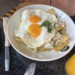 Peltre - Chilaquiles verde.