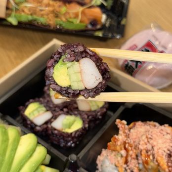 Sushi & Co-Broadway - Black California - Sushi Bars Near Me - New York, New York Sushi & Co-Broadway - Black California - Sushi Bars Near Me - New York, New York