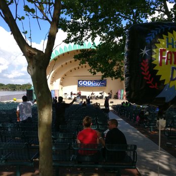 Lake Eola Park - Father's Day Event at Walt Disney Amphitheater. - Parks Near Me - Orlando, Florida