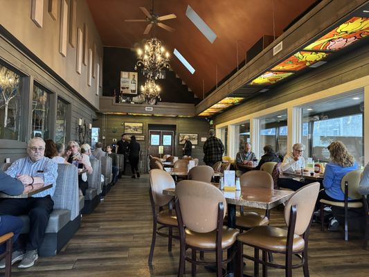 Claire's Restaurant and Bar by null