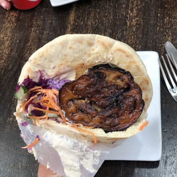 Chez Hanna - Falafel pita :) - Kosher Near Me - Paris, 75