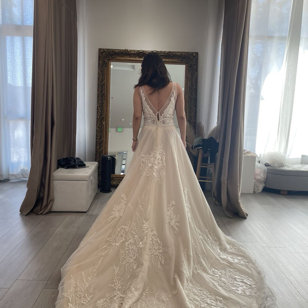 A line wedding dress A line wedding dress