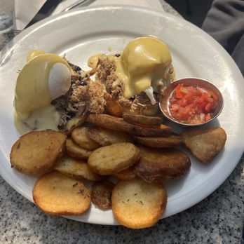 Brunch On 3rd - Duck & cover benedict - Breakfast & Brunch Near Me - Duncan, British Columbia Brunch On 3rd - Duck & cover benedict - Breakfast & Brunch Near Me - Duncan, British Columbia