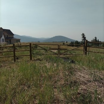 Heartland Post & Fence - Fences & Gates Near Me - Horseshoe, Idaho Heartland Post & Fence - Fences & Gates Near Me - Horseshoe, Idaho