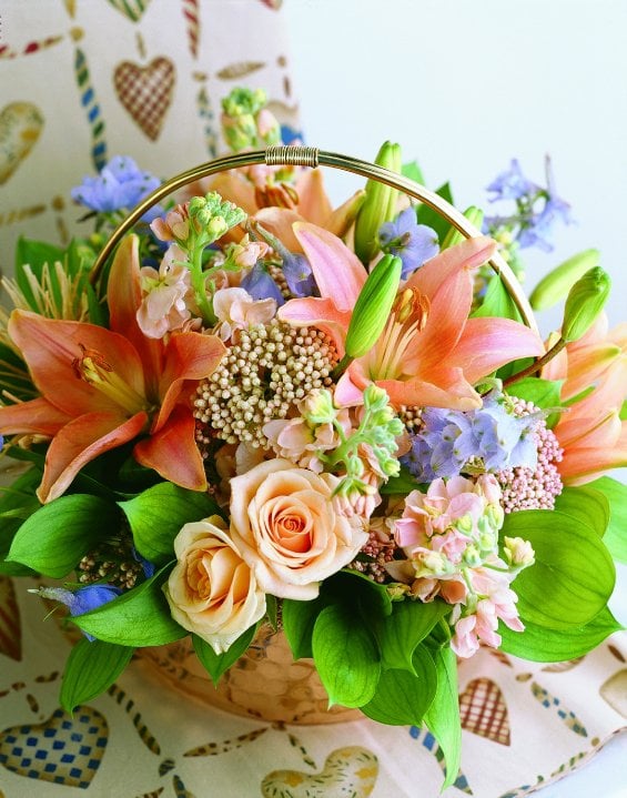 SUSIE’S RED CABOOSE Updated October 2024 11 Photos 50 W Main St