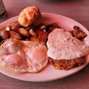 Millie's Cafe - Chicken fried Steak and Eggs - Breakfast & Brunch Near Me - Los Angeles, California