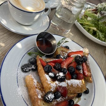 Caffe Central - Berry Brioche French Toast - Coffee & Tea Near Me - Burlingame, California Caffe Central - Berry Brioche French Toast - Coffee & Tea Near Me - Burlingame, California