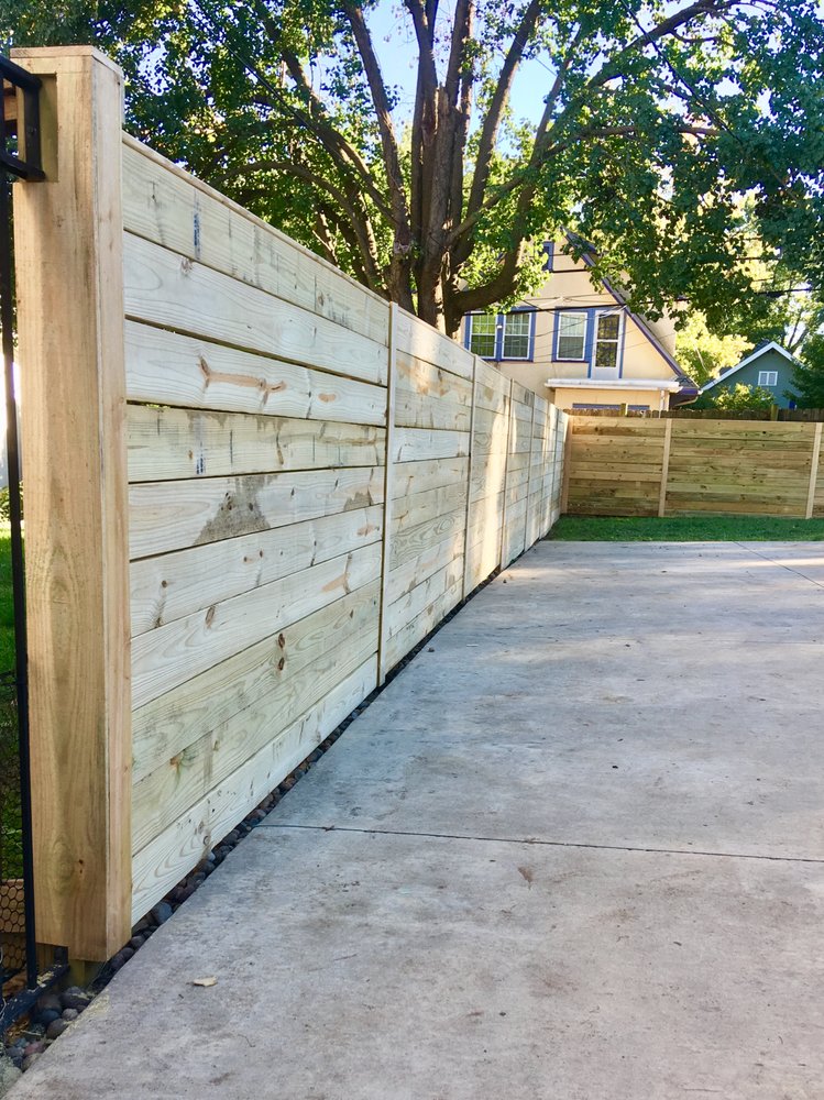 CROWN FENCING Updated June 2024 Kansas City, Missouri Fences