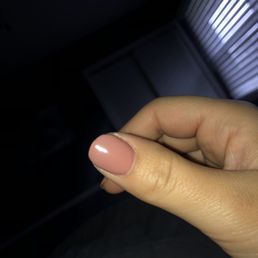 Already chipped nail after less than 24 hours