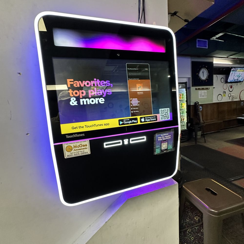 Prince Billiards - DJ machine - Pool Halls Near Me - Flushing, New York Prince Billiards - DJ machine - Pool Halls Near Me - Flushing, New York
