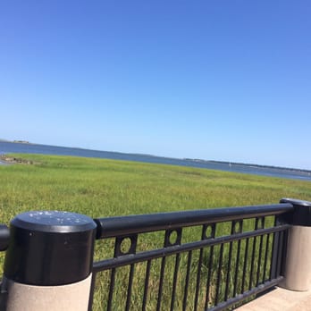 Waterfront Park - Nice view - Parks Near Me - Charleston, South Carolina Waterfront Park - Nice view - Parks Near Me - Charleston, South Carolina